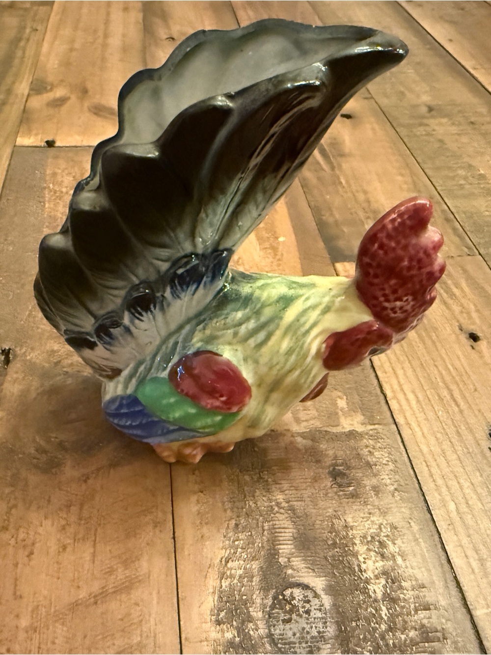 Vintage 1950’s Rooster Planter. Colorful Ceramic Rooster Figurine - Multicolor - Picture 2 of 5